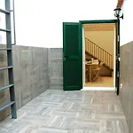 La Scalinata Di Chiaia