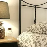 La Scalinata Di Chiaia 3* 나폴리
