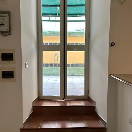 La Scalinata Di Chiaia 3* Naples