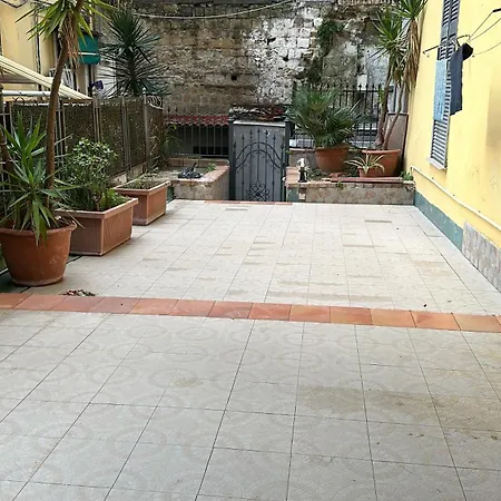 Couette-café La Scalinata Di Chiaia Naples