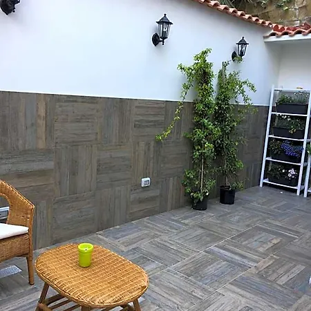 La Scalinata Di Chiaia Bed & Breakfast 3*