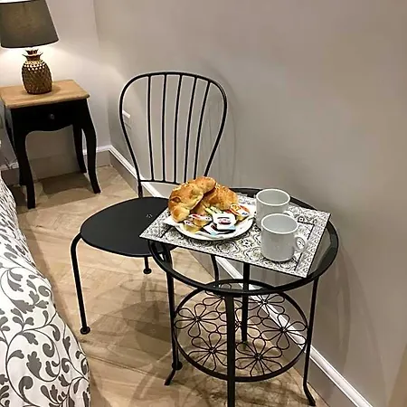 La Scalinata Di Chiaia 3* Napoli