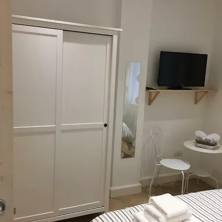Bed & Breakfast La Scalinata Di Chiaia Napoli