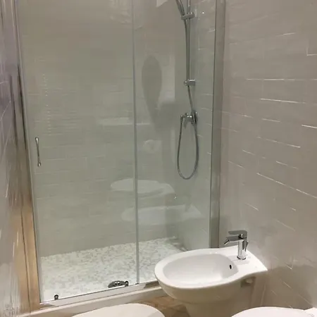 La Scalinata Di Chiaia