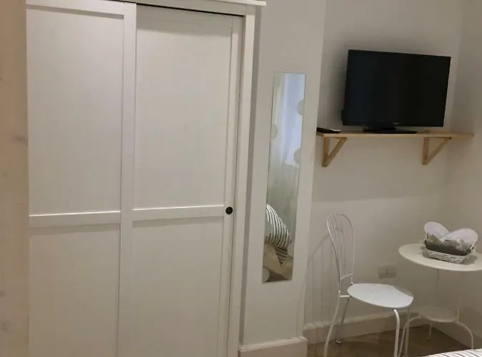 Bed & Breakfast La Scalinata Di Chiaia Napoli