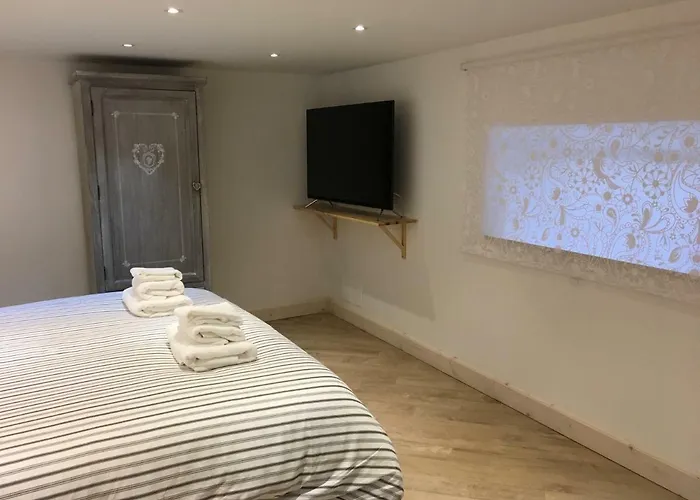 La Scalinata Di Chiaia 3* نابولي