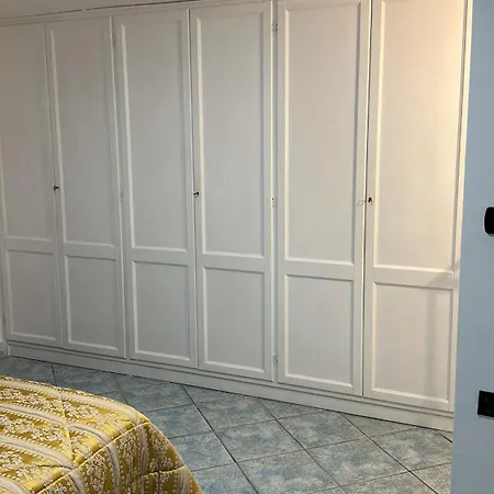 Bed & Breakfast La Scalinata Di Chiaia