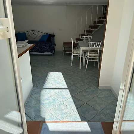 La Scalinata Di Chiaia ナポリ