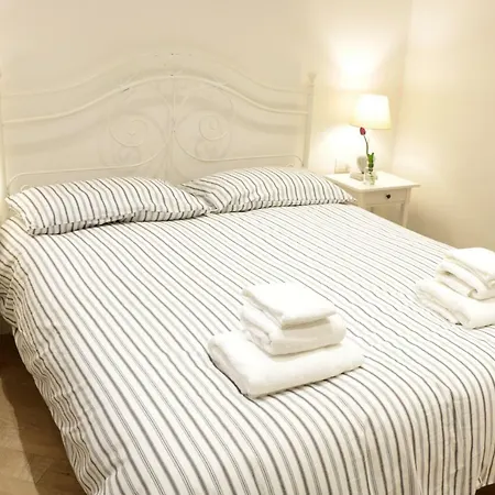 La Scalinata Di Chiaia Couette-café Naples