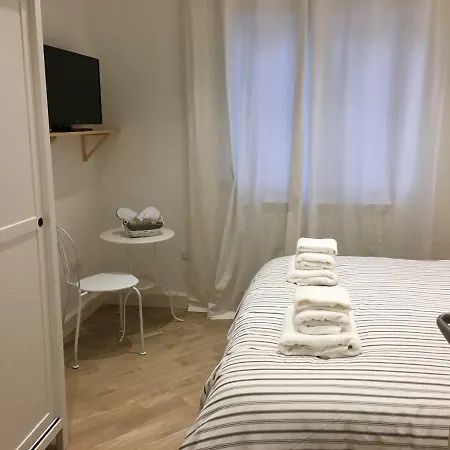La Scalinata Di Chiaia Bed and Breakfast Νάπολη