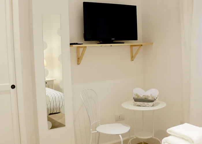 La Scalinata Di Chiaia B&B 3*