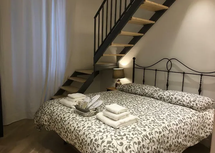 La Scalinata Di Chiaia B&B 나폴리