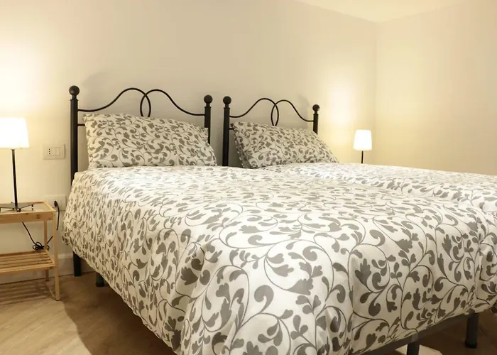 B&B La Scalinata Di Chiaia 나폴리