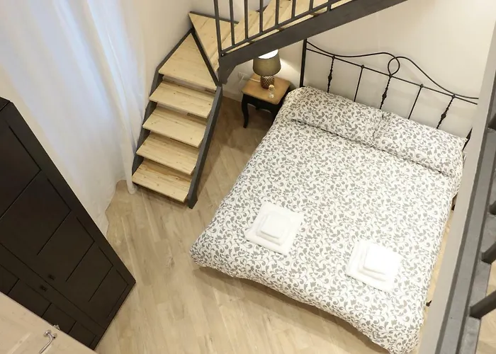 La Scalinata Di Chiaia B&B 나폴리